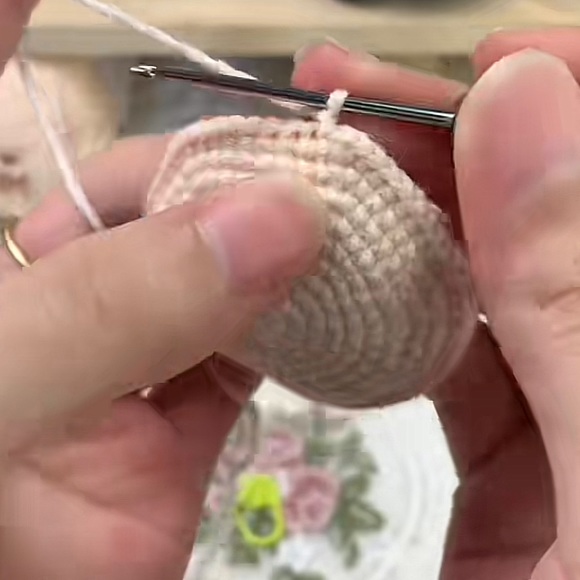 Handmade yarn weaving - Picture 3 of 4